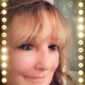 Meet your Posher, Gloria